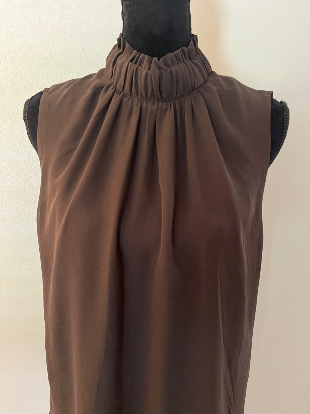 Frame Silk Sleeveless Mock Neck Top, size M, dark chocolate brown, lined